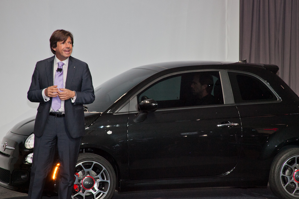 LA Auto 2011D1-70