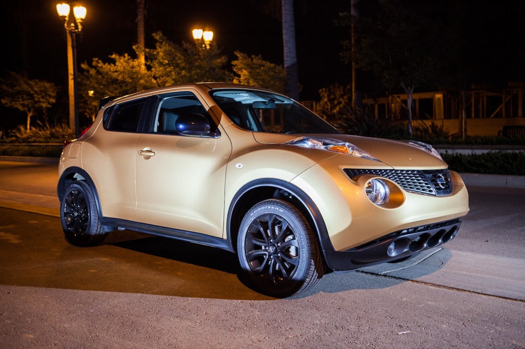 2013_Nissan_Juke_Atomic_Gold_0007