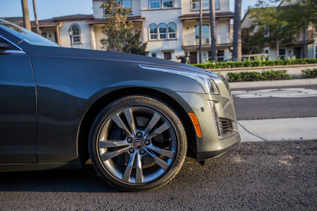 2014_cadillac_cts_vsport_phantom_gray_001