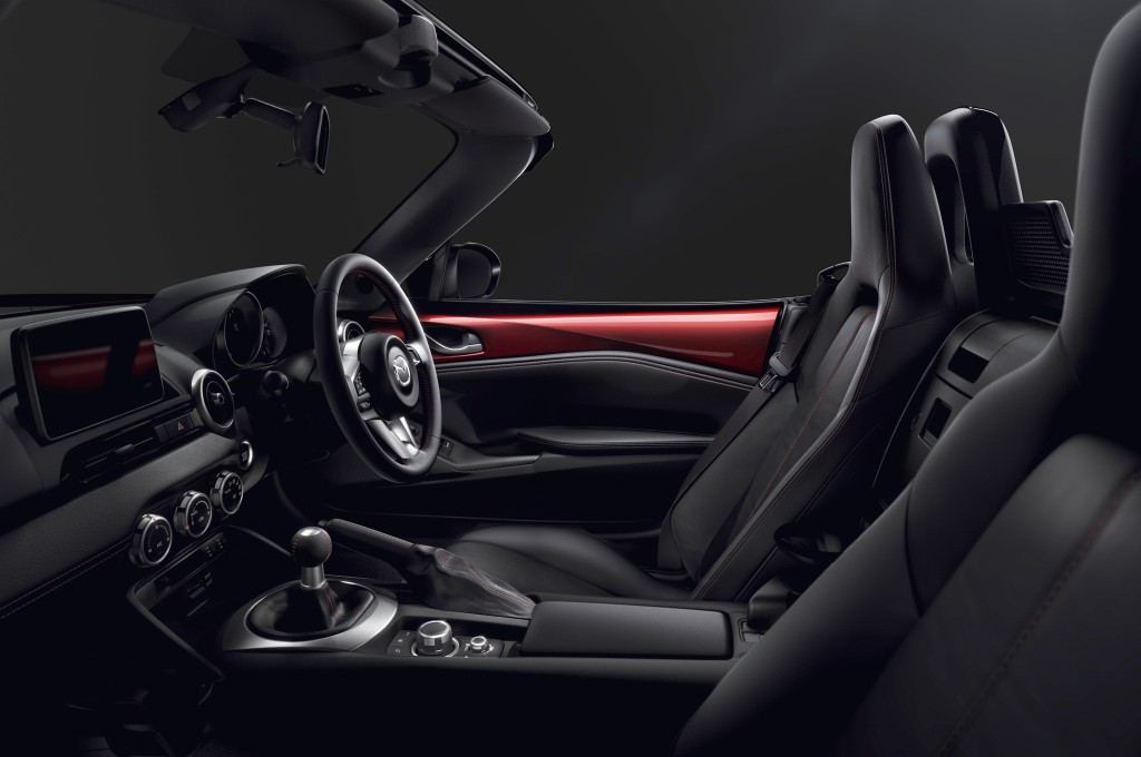 2016-mazda-mx-5-miata-interior