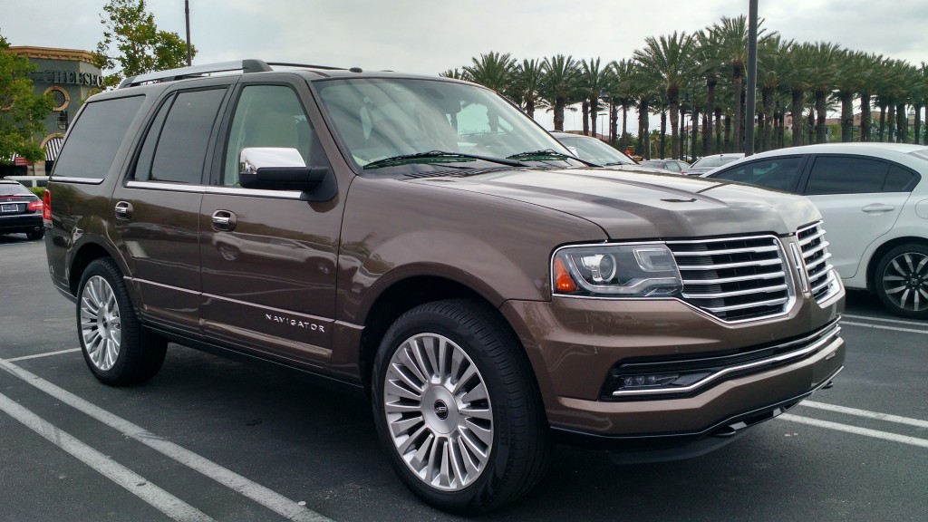 2015 Lincoln Navigator 001