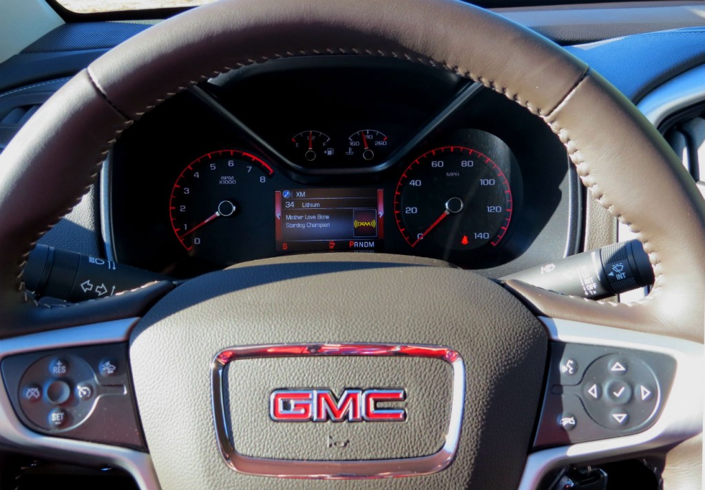 2015_GMC_Canyon_Green_Metallic_007.jpg