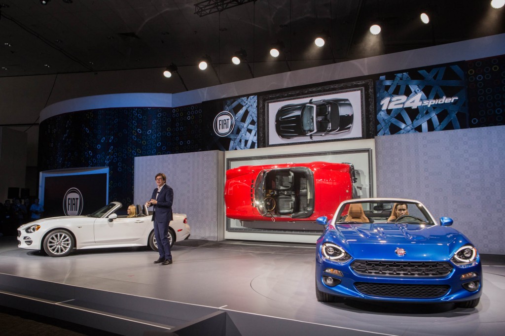 Fiat 124 Spider Debut LA Auto Show 001