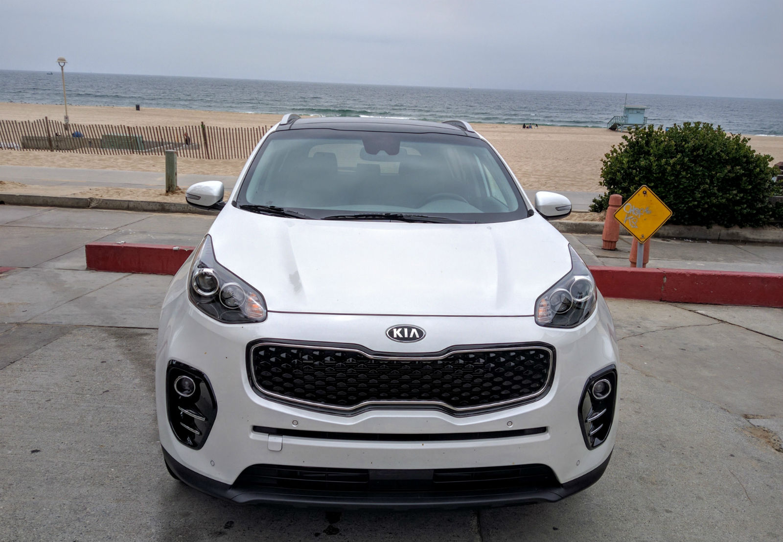 2017_Kia_Sportage_EX_White_006
