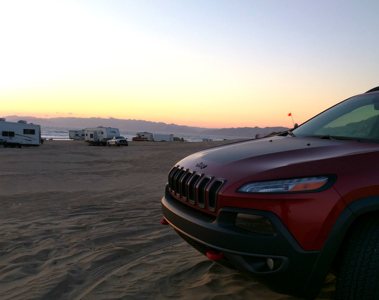 2016_Jeep Cherokee_Trailhawk_Pismo_Dunes_006