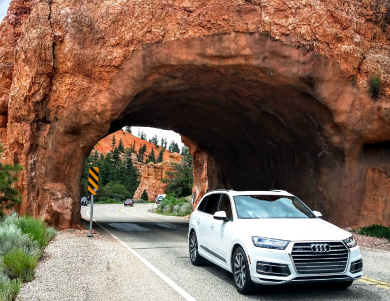 2017_Audi_Q7_Quattro_Glacier_White_006