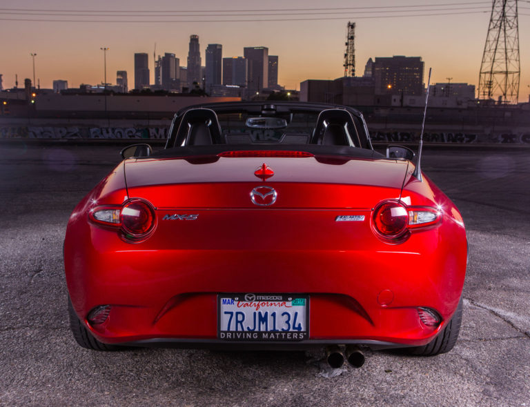 2016_Mazda_MX5_Miata_Soul_Red_015