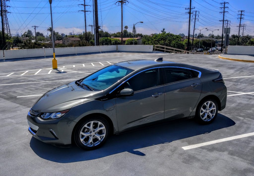 2017_chevrolet_volt_gray_003