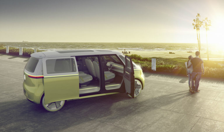 2017-NAIAS-Volkswagen-Microbus-ID-Buzz-Concept-006