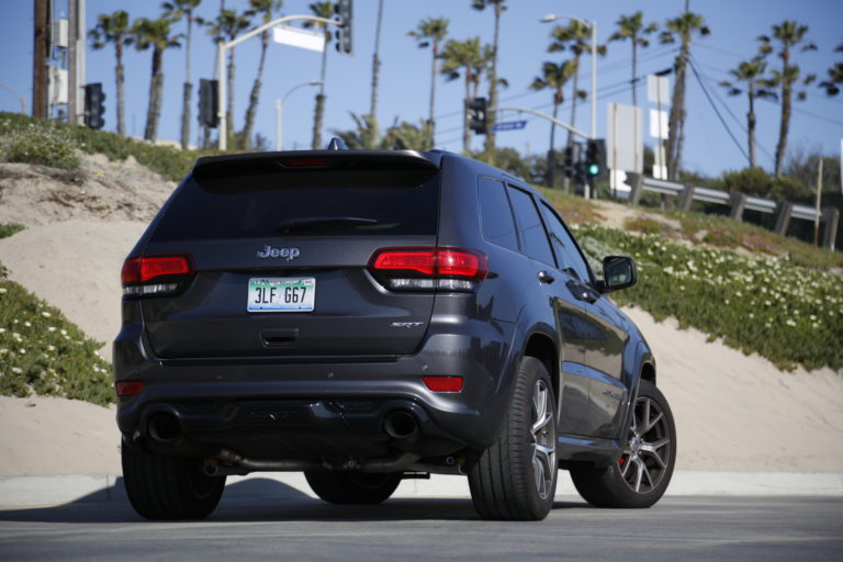 2017 Jeep Grand Cherokee SRT (21)