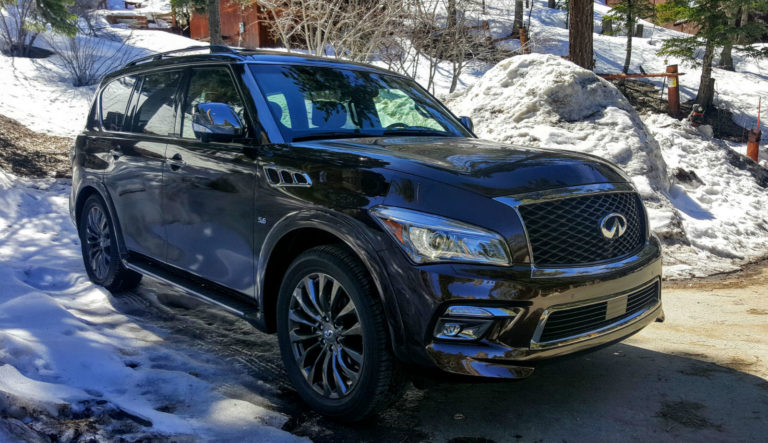 2017-Infiniti-QX80-001