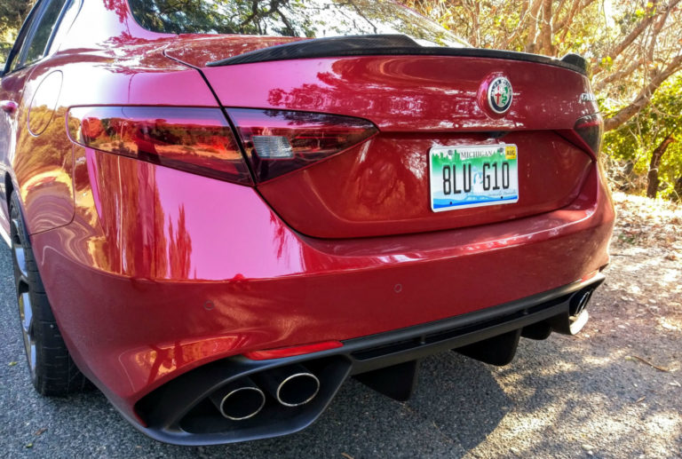 2017-Alfa-Romeo-Giulia-Quadrifoglio-Monterey-Car-Week-002