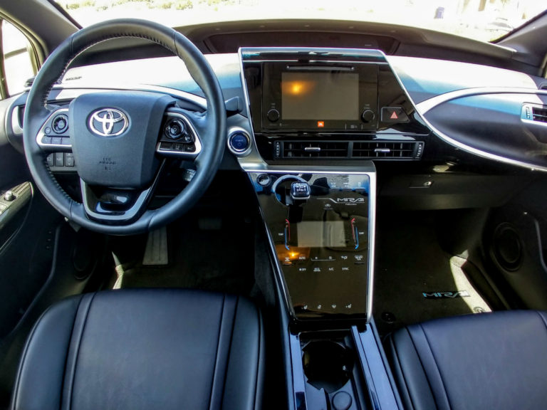 2018 Toyota Mirai Hydrogen Fuel Cell Interior 003