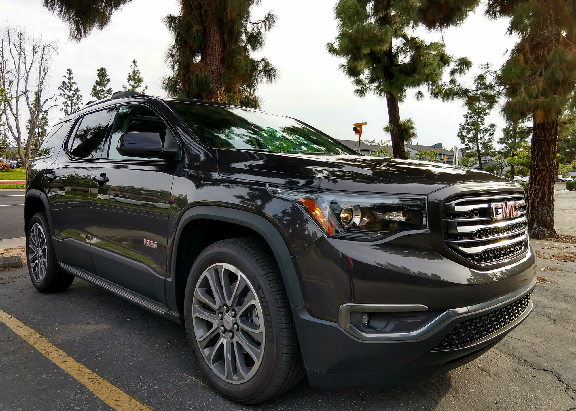 Modern Minivan: 2018 GMC Acadia Review 