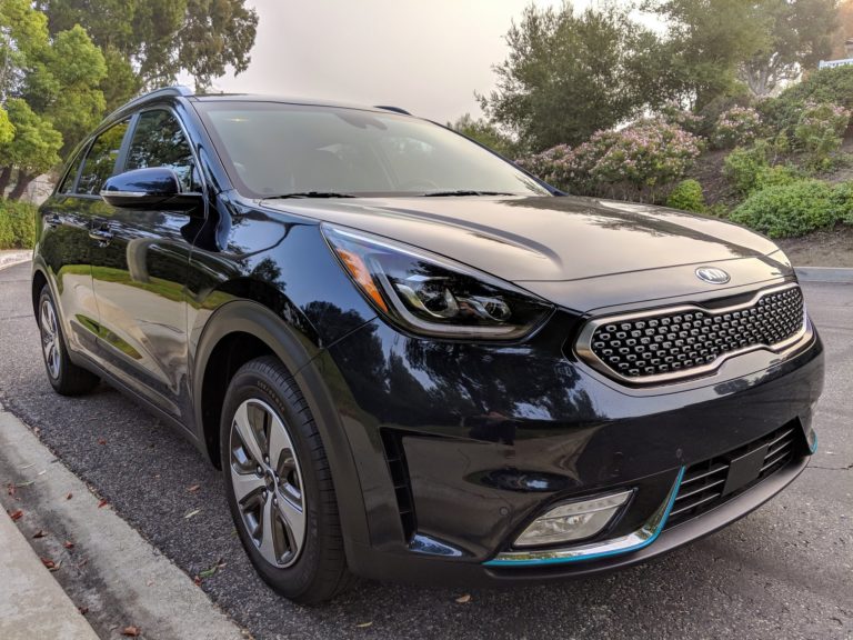 2018 Kia Niro PHEV 001