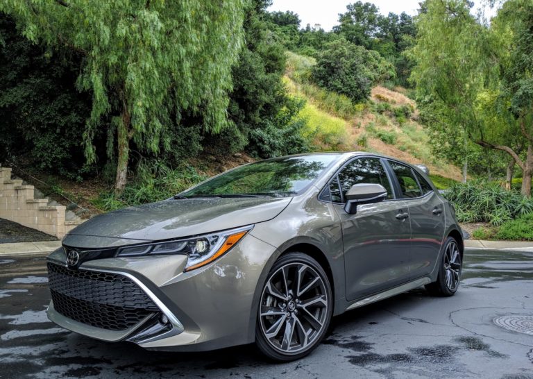 2019 Toyota Corolla Hatchback XSE Review Oxide Bronze 001