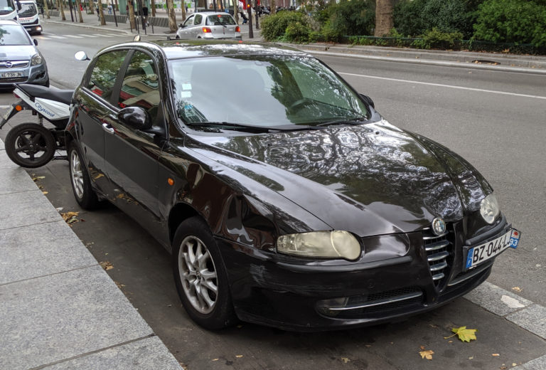 Cars Paris Alfa Romeo 147